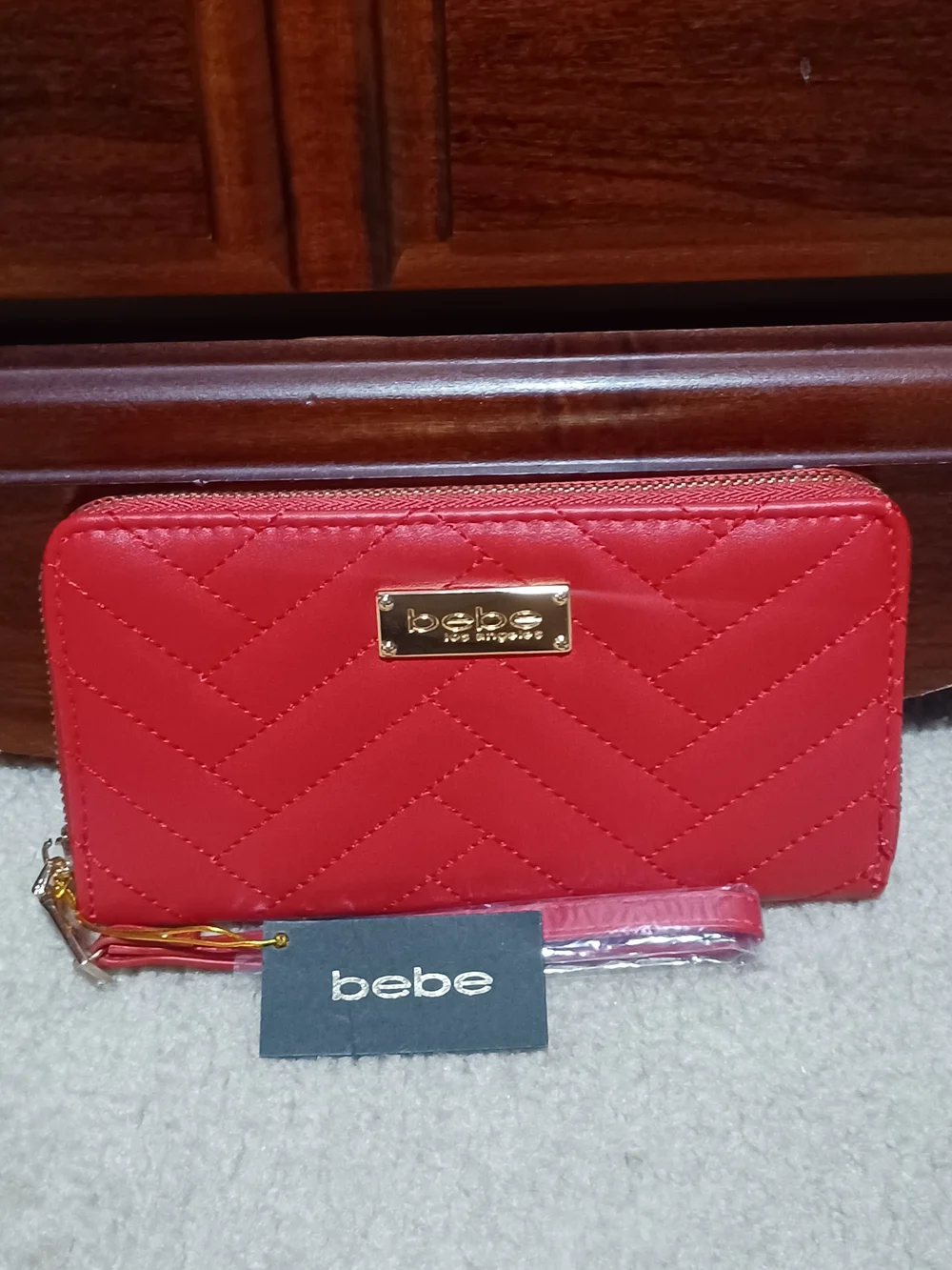 NWT BEBE Quilted Red 'Sophia' Zip Wallet w/ Wristlet
